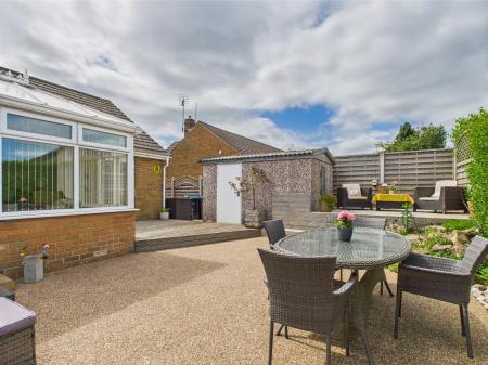 1 bedroom Bungalow to let in Woodhall Drive, Harrogate, HG1