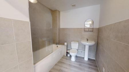 1 bedroom Flat to let in Walnut Park, Haywards Heath, RH16