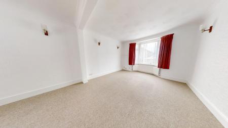 2 bedroom Semi-detached house to let in Western Road, Haywards Heath, RH16