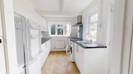 2 bedroom Semi-detached house to let in Western Road, Haywards Heath, RH16
