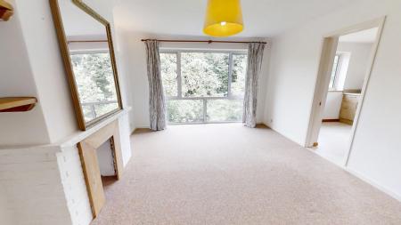 2 bedroom Flat to let in Pelham Road, Lindfield, RH16