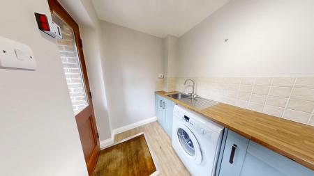 5 bedroom Detached house to let in Station Road, Horsted Keynes, RH17