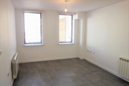 1 bedroom Flat to let in South Road, Haywards Heath, RH16