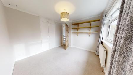 3 bedroom End of terrace house to let in Barnmead, Haywards Heath, RH16