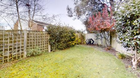 3 bedroom End of terrace house to let in Barnmead, Haywards Heath, RH16