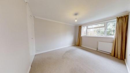 3 bedroom End of terrace house to let in Barnmead, Haywards Heath, RH16