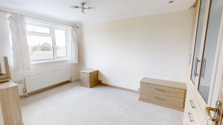 3 bedroom Terraced House to let in Rothley Chase, Haywards Heath, RH16