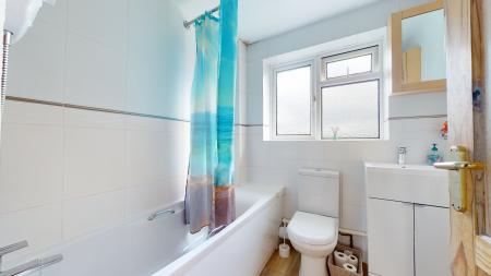 3 bedroom Terraced House to let in Rothley Chase, Haywards Heath, RH16