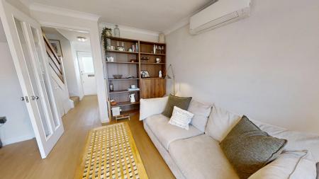 2 bedroom Terraced House to let in Acorn Avenue, Cowfold, RH13