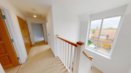 5 bedroom Detached house for sale in Southern View, Haywards Heath, RH16