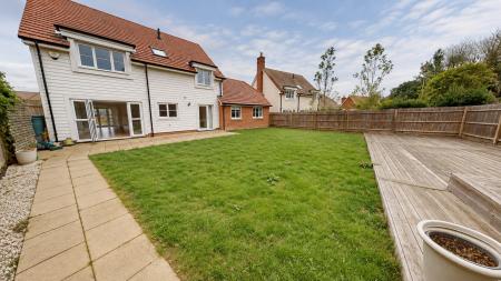 5 bedroom Detached house for sale in Southern View, Haywards Heath, RH16