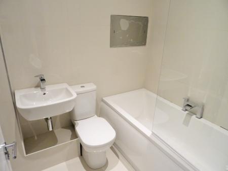 1 bedroom Flat to let in Heath Square, Boltro Road, Haywards Heath, RH16