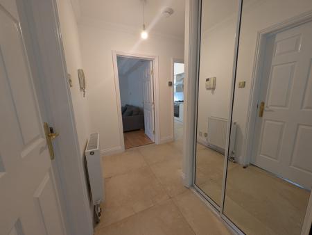 2 bedroom Flat to let in Exeter Road, Kilburn, London, NW2