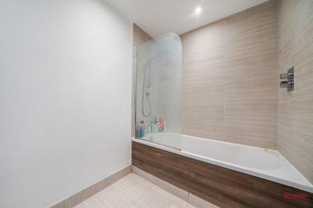 1 bedroom Flat for sale in 20 Boulevard Drive, Beaufort Park, London, NW9