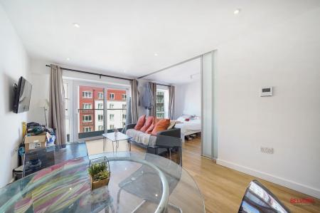 1 bedroom Flat for sale in 20 Boulevard Drive, Beaufort Park, London, NW9