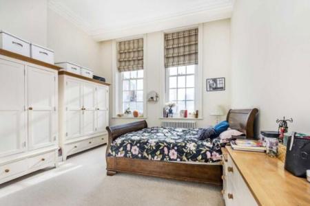 3 bedroom Flat for sale in Jenner Court