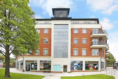 1 bedroom Studio flat for sale in Greyhound Hill, Hendon, NW4