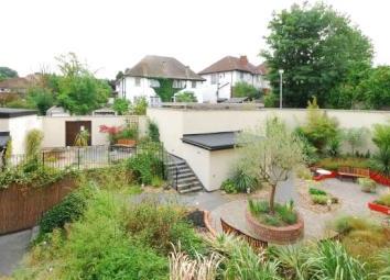 2 bedroom Flat for sale in Greyhound Hill, Hendon, NW4