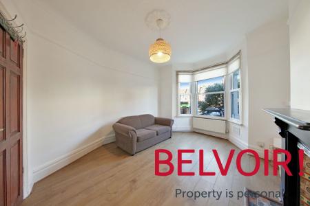 1 bedroom Flat for sale in St Johns Avenue, London, NW10