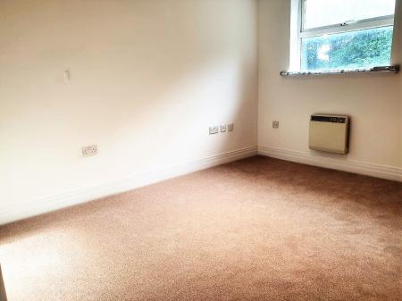 2 bedroom Flat for sale in Wilshaw Close, Hendon, London, NW4