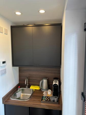 0 bedroom Studio flat to let in Hendale Avenue, Hendon, London, NW4