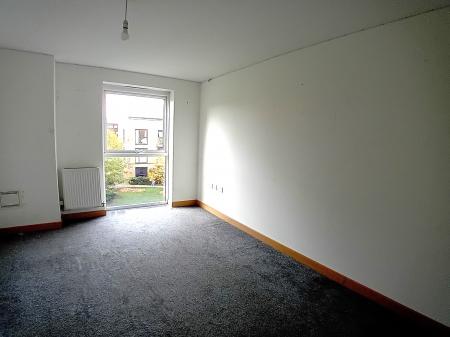 2 bedroom Flat to let in Zodiac Close, Edgware, HA8