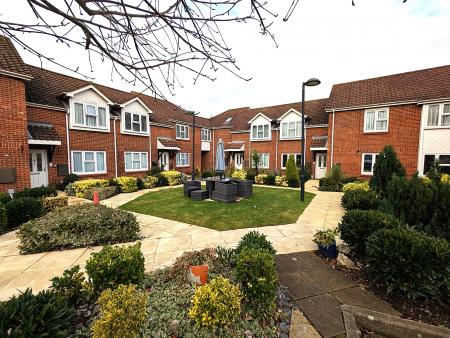 Barnet Lane, Elstree, WD6