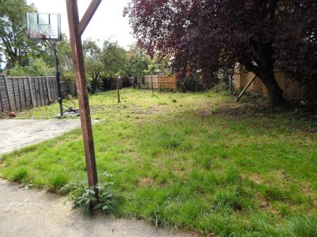 0 bedroom House share to let in Whitchurch Lane, Edgware, London, HA8