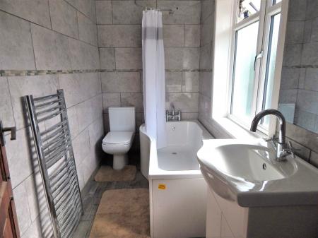 0 bedroom House share to let in Whitchurch Lane, Edgware, London, HA8