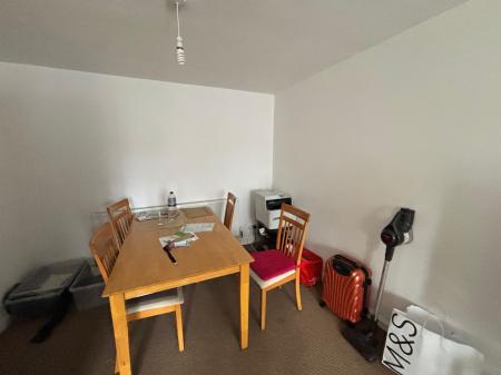 2 bedroom Flat to let in Crown Walk, Wembley, HA9