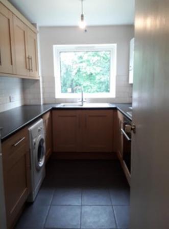 2 bedroom Flat to let in Crown Walk, Wembley, HA9