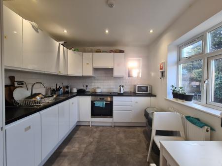 0 bedroom House share to let in Golders Green Road, Golders Green, London, NW11