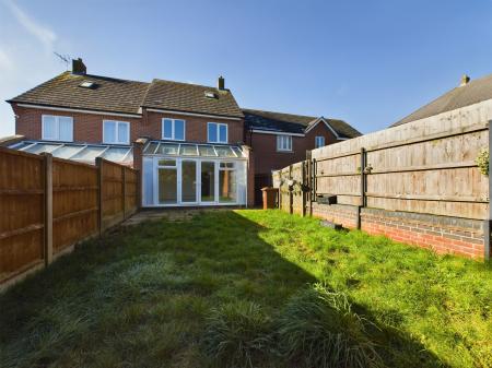 3 bedroom Semi-detached house for sale in Columbus Lane, Earl Shilton, LE9