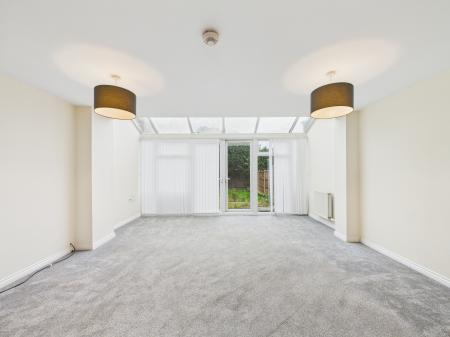 3 bedroom Semi-detached house for sale in Columbus Lane, Earl Shilton, LE9