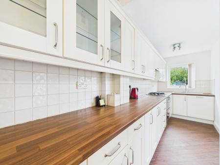 2 bedroom Semi-detached house for sale in Bowling Green Road, Hinckley, LE10