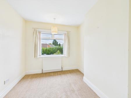 2 bedroom Semi-detached house for sale in Bowling Green Road, Hinckley, LE10