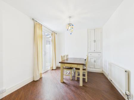 2 bedroom Semi-detached house for sale in Bowling Green Road, Hinckley, LE10