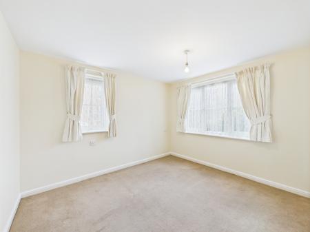 2 bedroom Flat for sale in Eliot Mews, Nuneaton, CV10