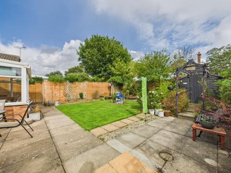 2 bedroom Detached bungalow for sale in Far Lash, Burbage, LE10