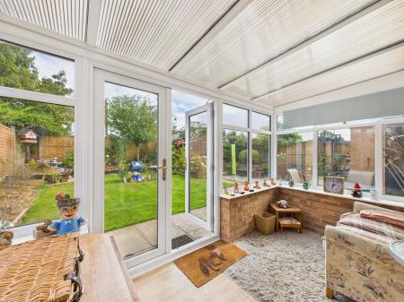 2 bedroom Detached bungalow for sale in Far Lash, Burbage, LE10