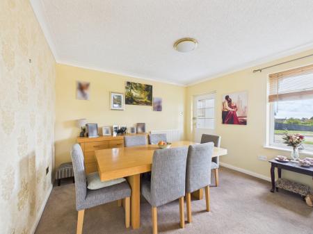 2 bedroom Detached bungalow for sale in Far Lash, Burbage, LE10