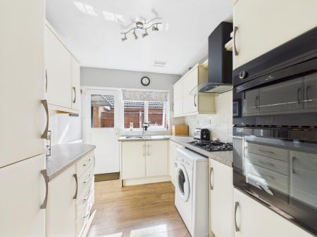 2 bedroom Detached bungalow for sale in Far Lash, Burbage, LE10