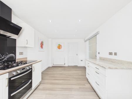 4 bedroom Detached house for sale in Frezenberg Close, Burbage, LE10