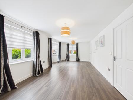 4 bedroom Detached house for sale in Frezenberg Close, Burbage, LE10