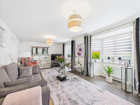 4 bedroom Detached house for sale in Frezenberg Close, Burbage, LE10