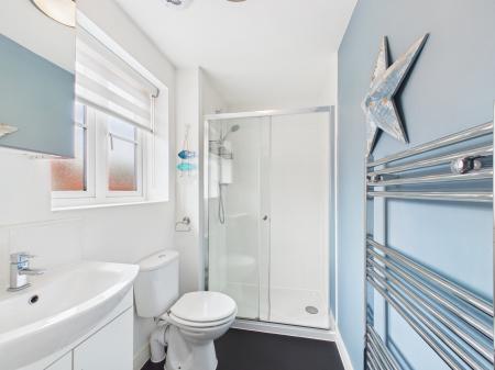 4 bedroom Detached house for sale in Frezenberg Close, Burbage, LE10