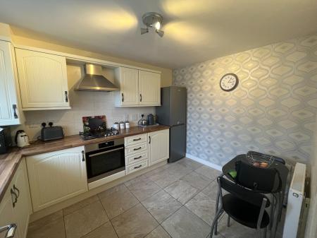 3 bedroom Semi-detached house for sale in Gallus Drive, Hinckley, LE10
