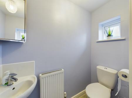 3 bedroom Semi-detached house for sale in Gallus Drive, Hinckley, LE10