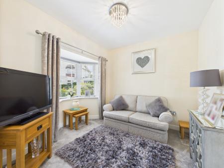 5 bedroom Detached house for sale in Greendale Road, Nuneaton, CV11