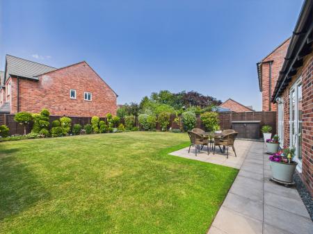 5 bedroom Detached house for sale in Greendale Road, Nuneaton, CV11